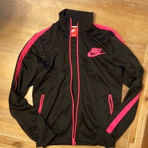 Nike zip up light weight jacket